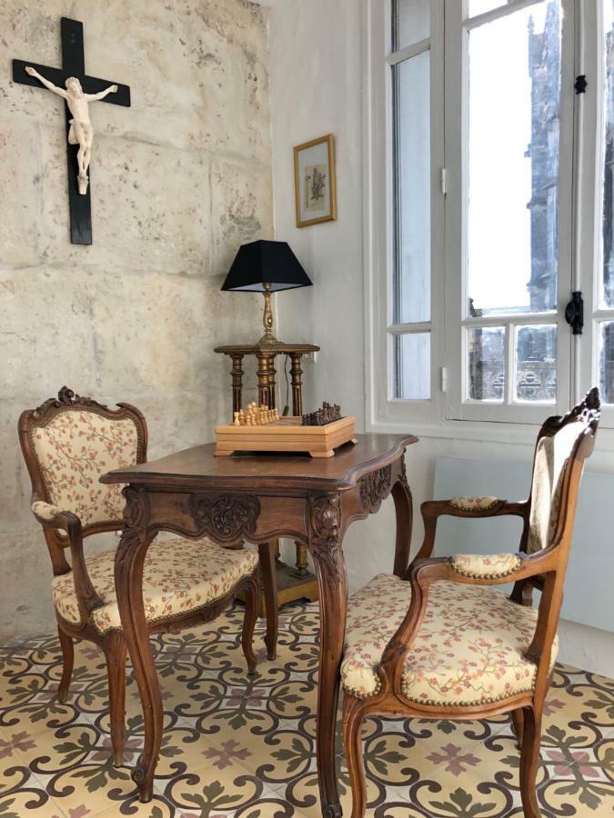 Apartment Le Logis Du Chanoine, 50 M2 And Terrace Face To Cathedral